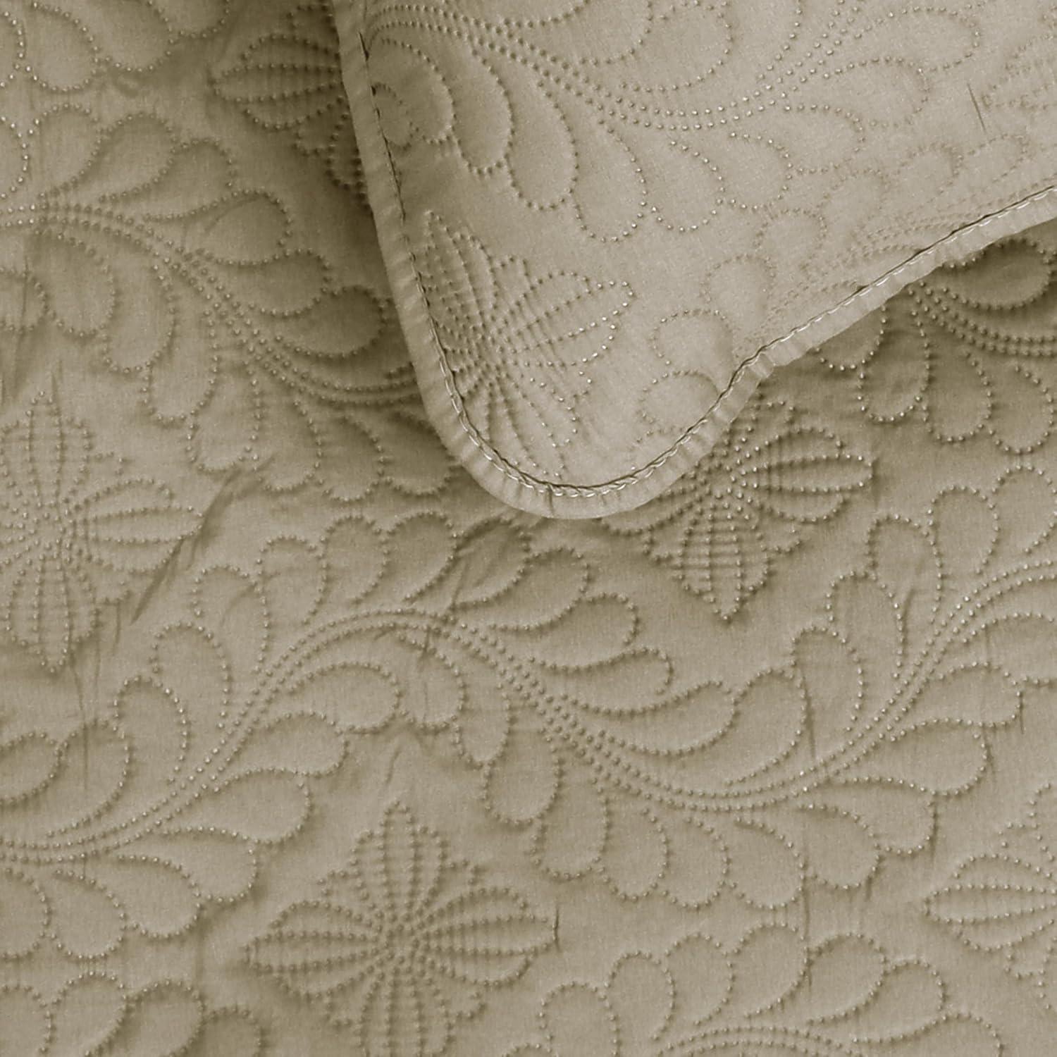 image:imageEasyGoing FullQueen Size Reversible Quilt Set with 1 Quilt and 2 Pillow Shams Soft Bed Quilt Cover Lightweight Microfiber Bedspread Water and Stain Resistant GrayLight GrayOlive LeafbeigeBeige