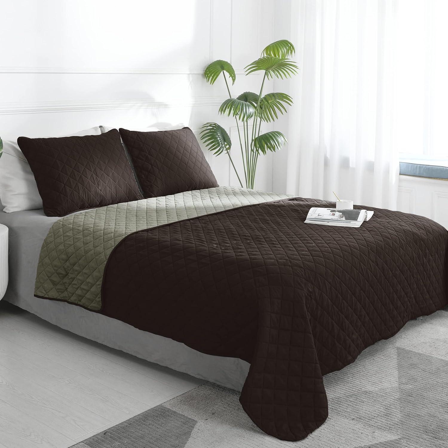 image:imageEasyGoing FullQueen Size Reversible Quilt Set with 1 Quilt and 2 Pillow Shams Soft Bed Quilt Cover Lightweight Microfiber Bedspread Water and Stain Resistant GrayLight GrayChocolateBeige
