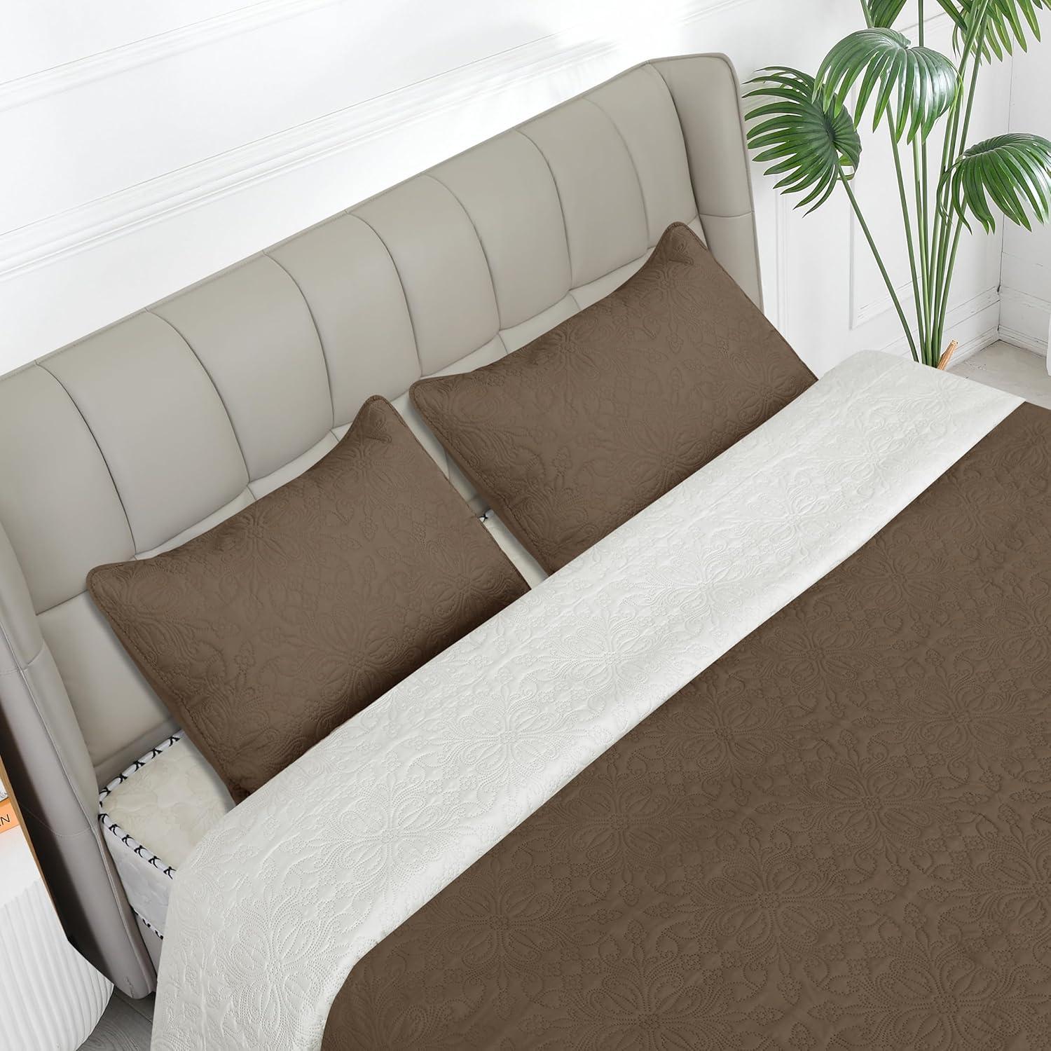 image:imageEasyGoing FullQueen Size Reversible Quilt Set with 1 Quilt and 2 Pillow Shams Soft Bed Quilt Cover Lightweight Microfiber Bedspread Water and Stain Resistant GrayLight GrayDamaskcamelIvory