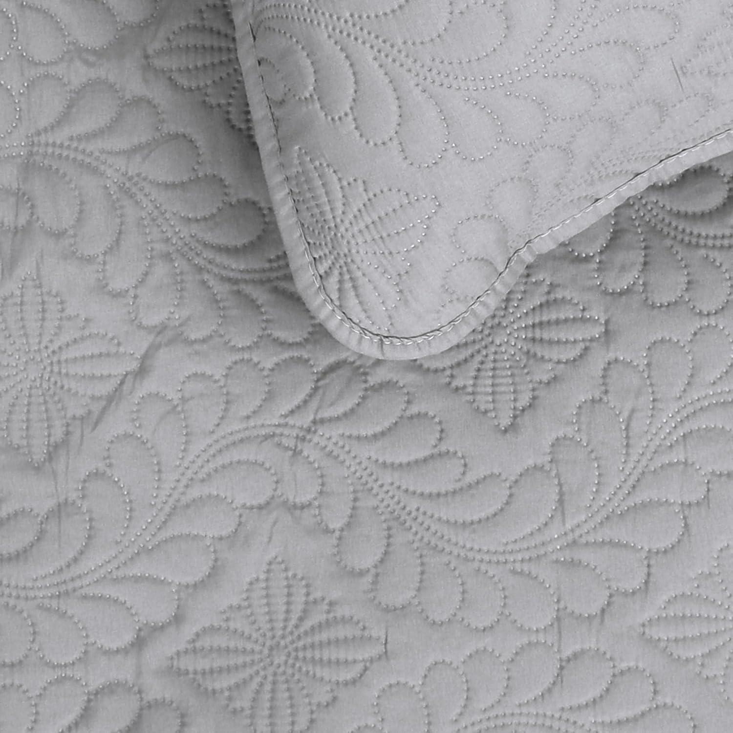 image:imageEasyGoing FullQueen Size Reversible Quilt Set with 1 Quilt and 2 Pillow Shams Soft Bed Quilt Cover Lightweight Microfiber Bedspread Water and Stain Resistant GrayLight GrayOlive Leaflight GrayIvory